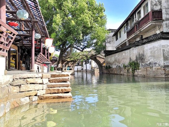 精灵的冒险之旅